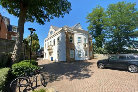 Office to rent, Portsmouth Rd Esher KT10 9AA