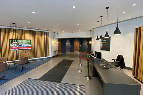 Office to rent, 1 The Crescent Surbiton KT6 4BN