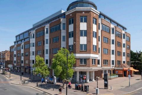 Office to rent, St. Marks Hl Surbiton KT6 4QD