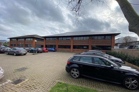 Office to rent, 2-3 Wintersells Rd Byfleet KT14 7LF