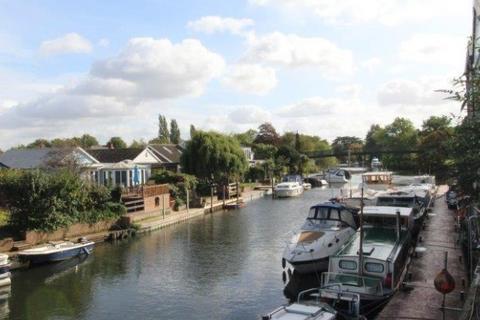 Office to rent, Summer Rd Thames Ditton KT7 0QJ
