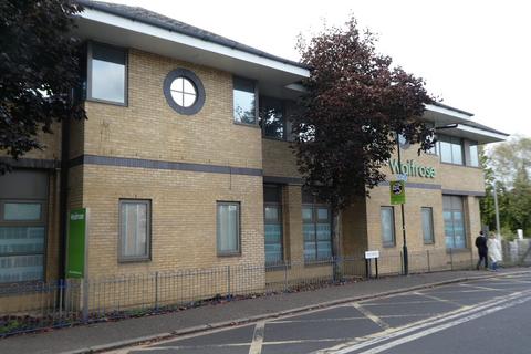 Shop to rent, 72 Oldfield Rd Hampton TW12 2HQ