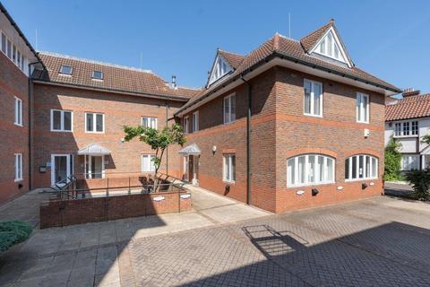 Office to rent, Lower Teddington Rd Kingston Upon Thames KT1 4ER