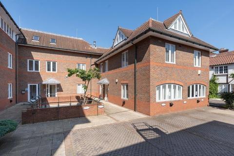 Office to rent, Lower Teddington Rd Kingston Upon Thames KT1 4ER