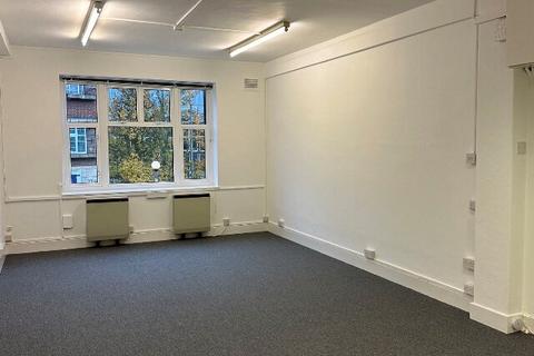 Office to rent, 26 Claremont Rd Surbiton KT6 4QZ
