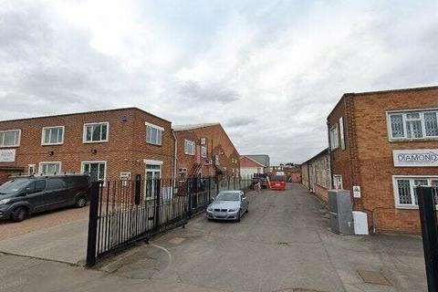 Warehouse to rent, 34 Island Farm Ave West Molesey KT8 2QZ