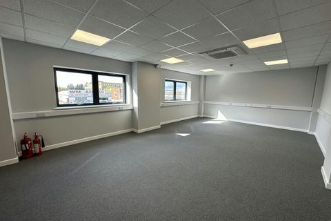 Warehouse to rent, Central Ave West Molesey KT8 2QZ