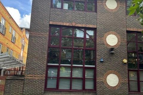 Office to rent, Putney Bridge Rd London SW18 1PE
