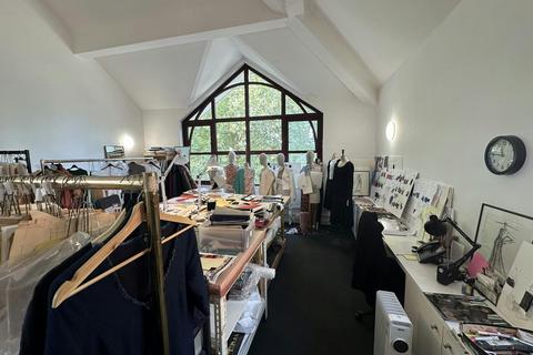 Office to rent, Putney Bridge Rd London SW18 1PE