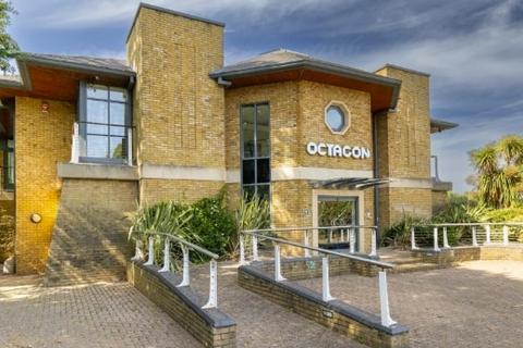 Office to rent, Hurst Rd East Molesey KT8 9AY