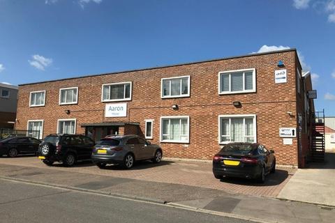 Warehouse to rent, Island Farm Ave West Molesey KT8 2RG