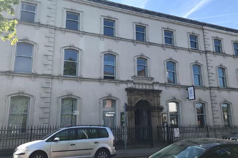 Office to rent, Kings St Blackburn BB2 2EF