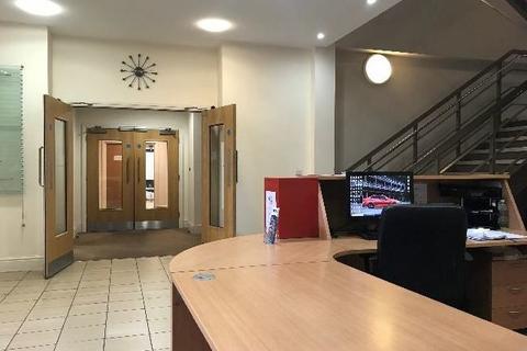 Office to rent, Kings St Blackburn BB2 2EF