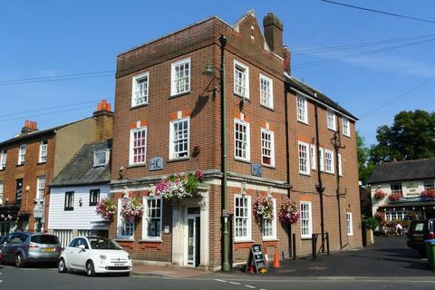 Office to rent, 2-2A High St Thames Ditton KT7 0RY