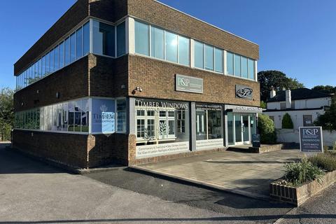 Office to rent, Portsmouth Rd Esher KT10 9AD