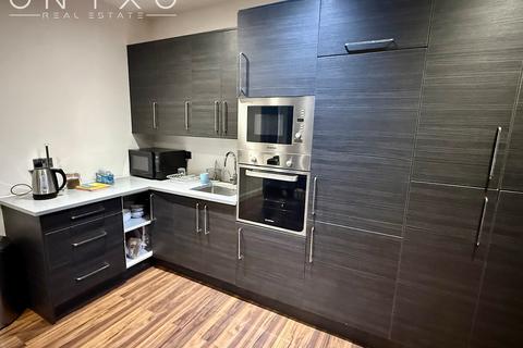 Office to rent, 1390 Uxbridge Rd Uxbridge UB10 0NE