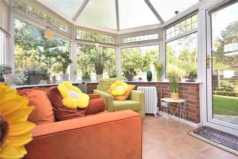 4 bedroom detached house for sale, Kirkfield Gardens, Leeds, West Yorkshire