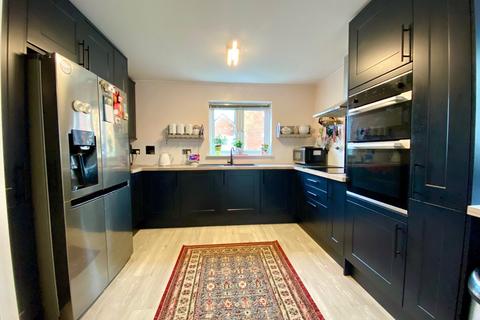 4 bedroom detached house for sale, Station Close, Holsworthy, Devon, EX22
