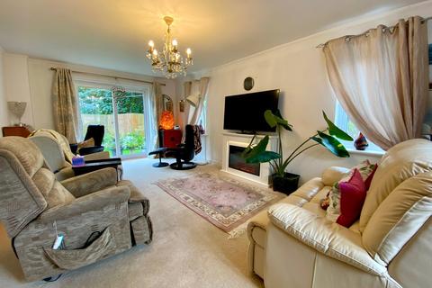 4 bedroom detached house for sale, Station Close, Holsworthy, Devon, EX22