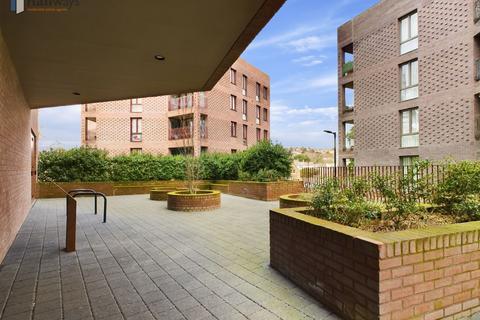 1 bedroom flat to rent, Coulsdon CR5