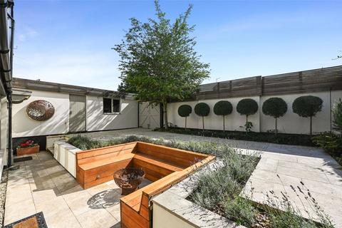 4 bedroom detached house for sale, East Street, Saffron Walden, Essex, CB10