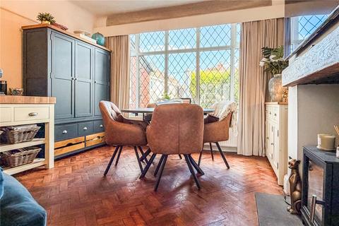 579 Broadway, Chadderton, Oldham, OL9 8DW