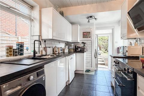 579 Broadway, Chadderton, Oldham, OL9 8DW
