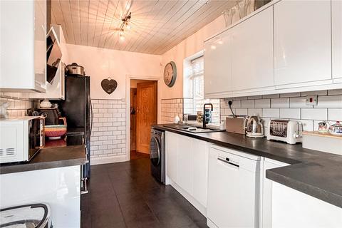 579 Broadway, Chadderton, Oldham, OL9 8DW