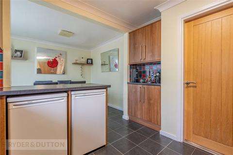 76 Arnside Avenue, Chadderton, Oldham, OL9 9DJ