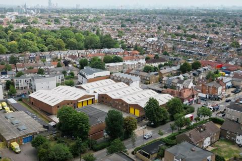 Warehouse to rent, 145-147 Boston Rd London W7 3SA