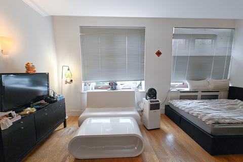 undefined, Whitehouse Apartments, 9 Belvedere Road, London, SE1