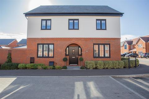 4 bedroom detached house for sale, Blithfield, Peterborough PE7
