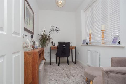 4 bedroom detached house for sale, Blithfield, Peterborough PE7