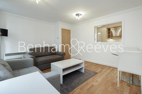 undefined, Pilgrims Court,  Carthusian Street EC1M
