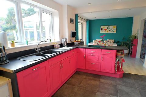 2 Ash Grove, Bottesford, Nottingham, NG13 0FR
