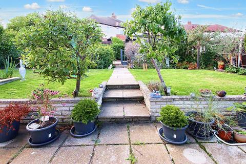 3 bedroom detached bungalow for sale, Addisons Close, Shirley