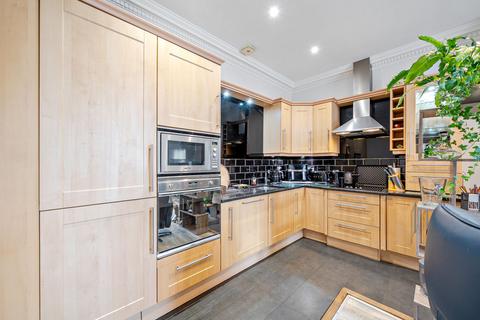 undefined, Roseville Avenue, Harrogate, HG1