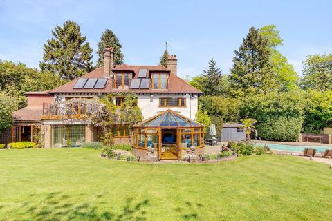 undefined, The Avenue, Whyteleafe CR3