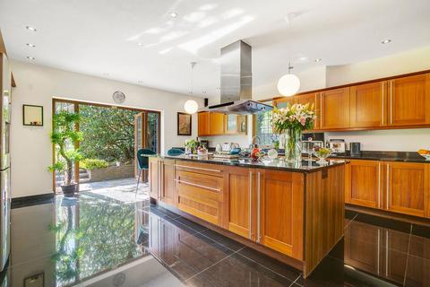 undefined, The Avenue, Whyteleafe CR3