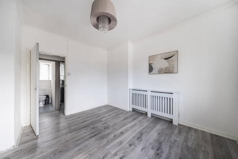 2 bedroom terraced house for sale, Knapmill Road, London