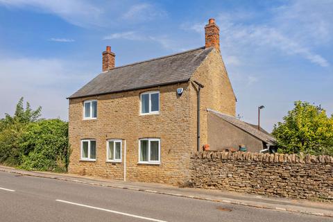 3 bedroom detached house for sale, Wansford Road, Yarwell, Northamptonshire, PE8