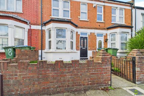 16 Myrtledene Road, London, SE2 0EZ