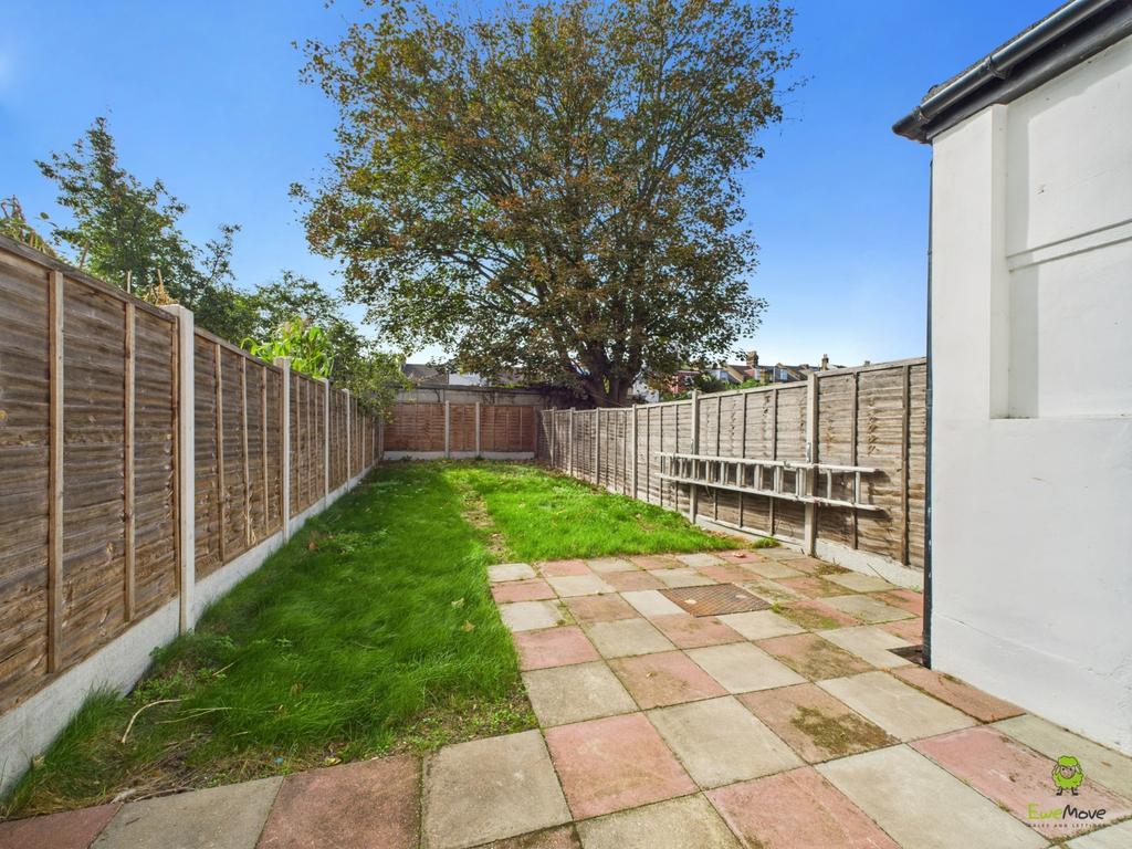 Presented by Kevin at Ewe Move Bexleyheath and Dart
