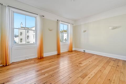 3 bedroom flat for sale, Medina Villas, Hove, BN3