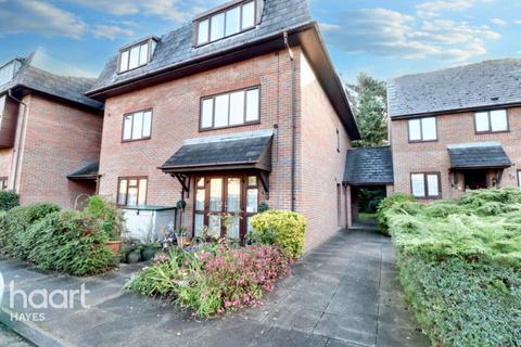 1 bedroom flat for sale, Westcombe Lodge Drive, Hayes