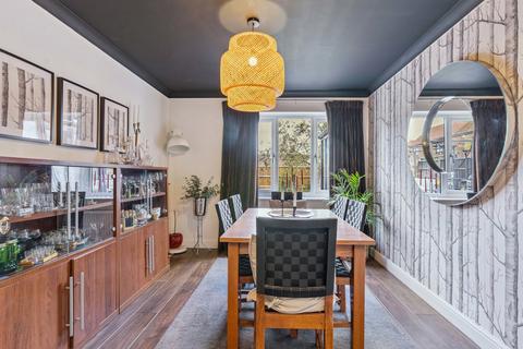 4 bedroom detached house for sale, Richmond Close, St Neots PE19
