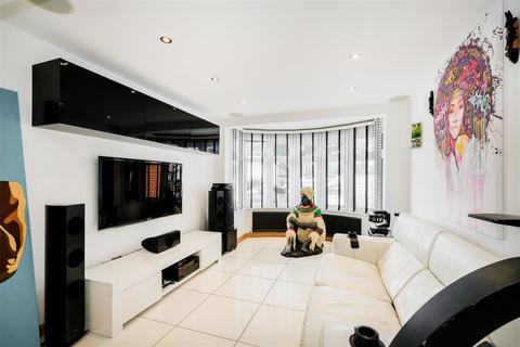 undefined, Endlebury Road, North Chingford
