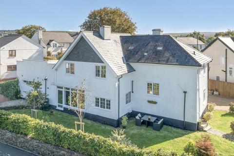 Kirkella Road, Yelverton, Devon