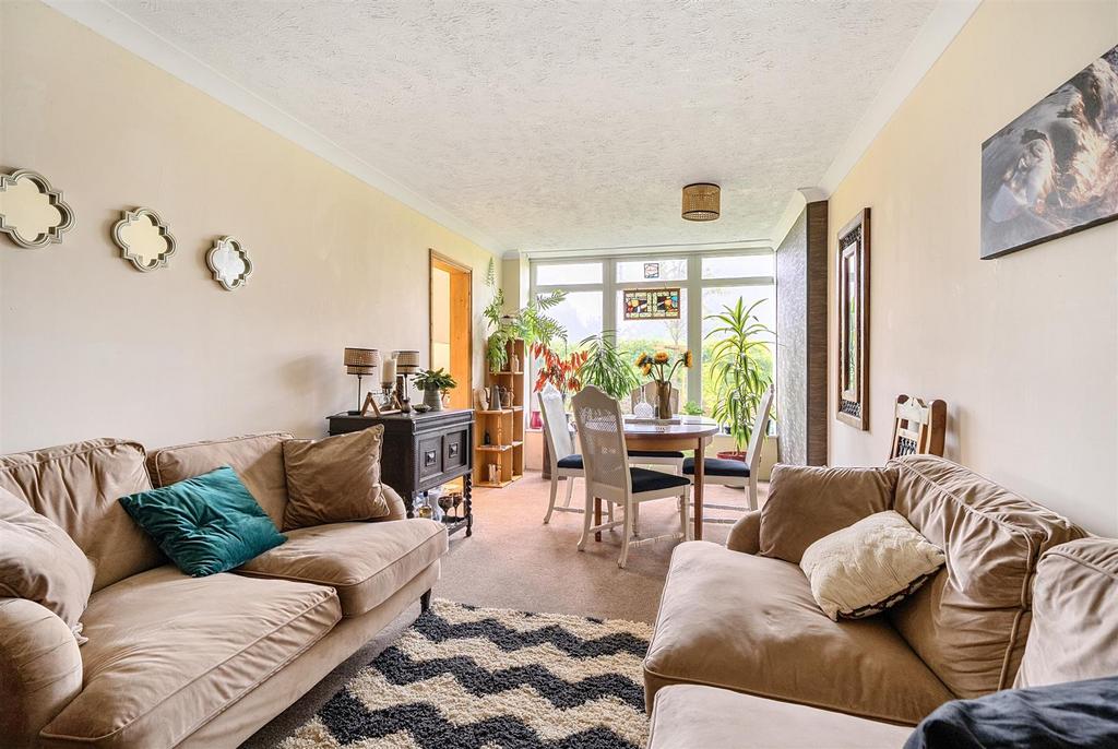 Dining/Family Room