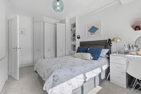 50 Eddy Close, Romford, RM7 9HS